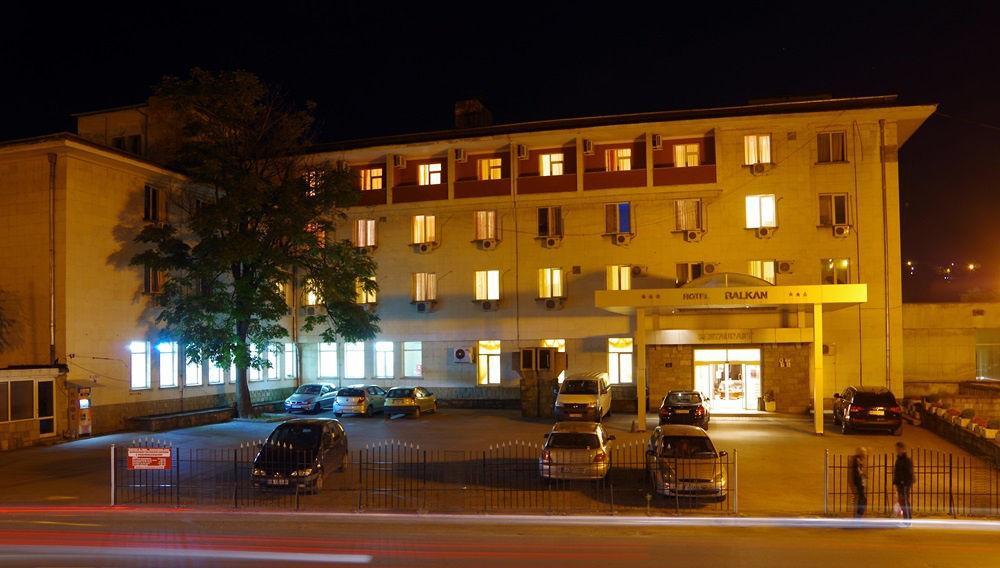 Hotel Balkan Gabrowo Exterior foto